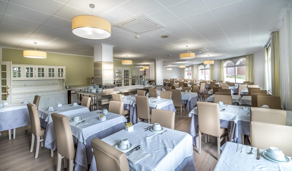 Hotel Ton Sanxenxo Eksteriør bilde
